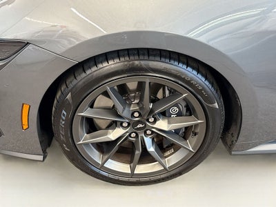 2025 Ford Mustang Dark Horse