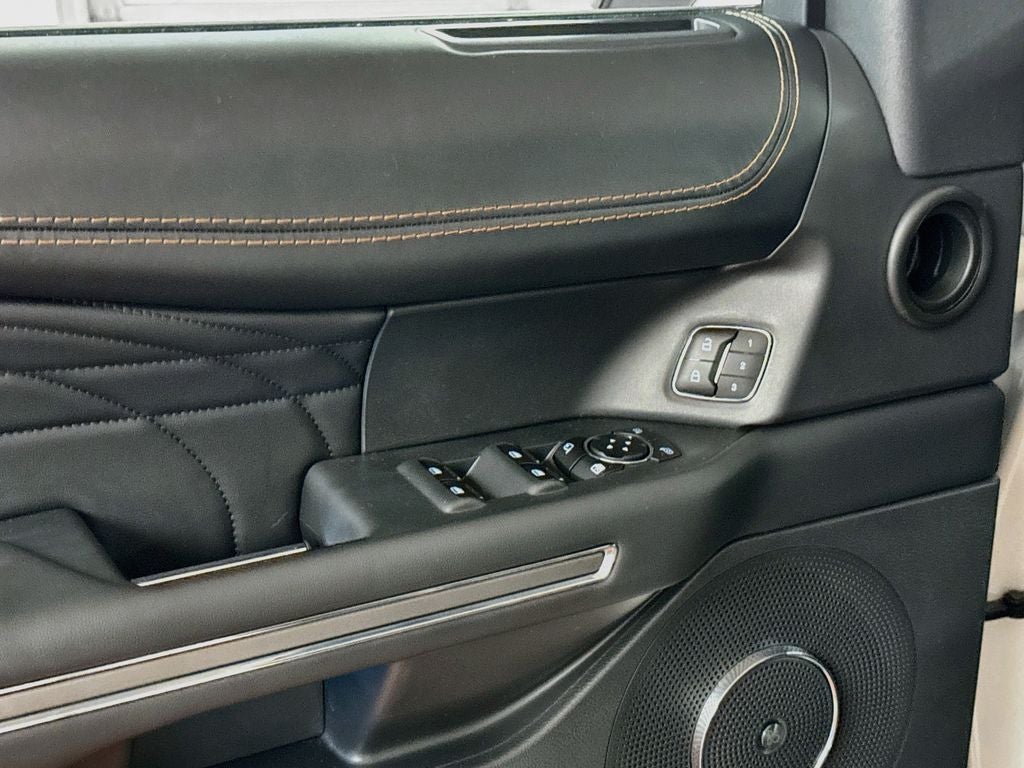 2023 Ford Expedition Max Platinum