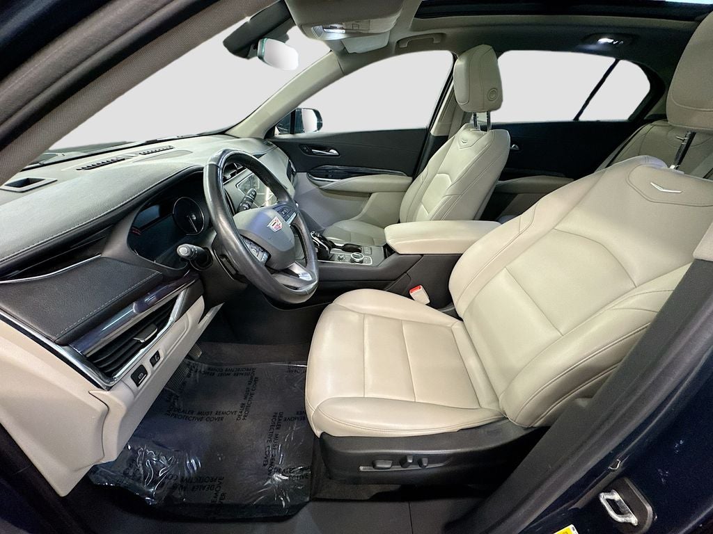 2020 Cadillac XT4 Luxury