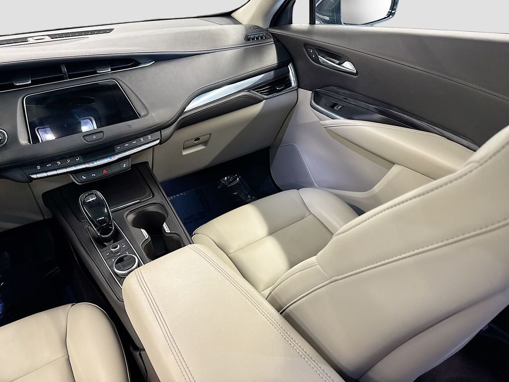 2020 Cadillac XT4 Luxury