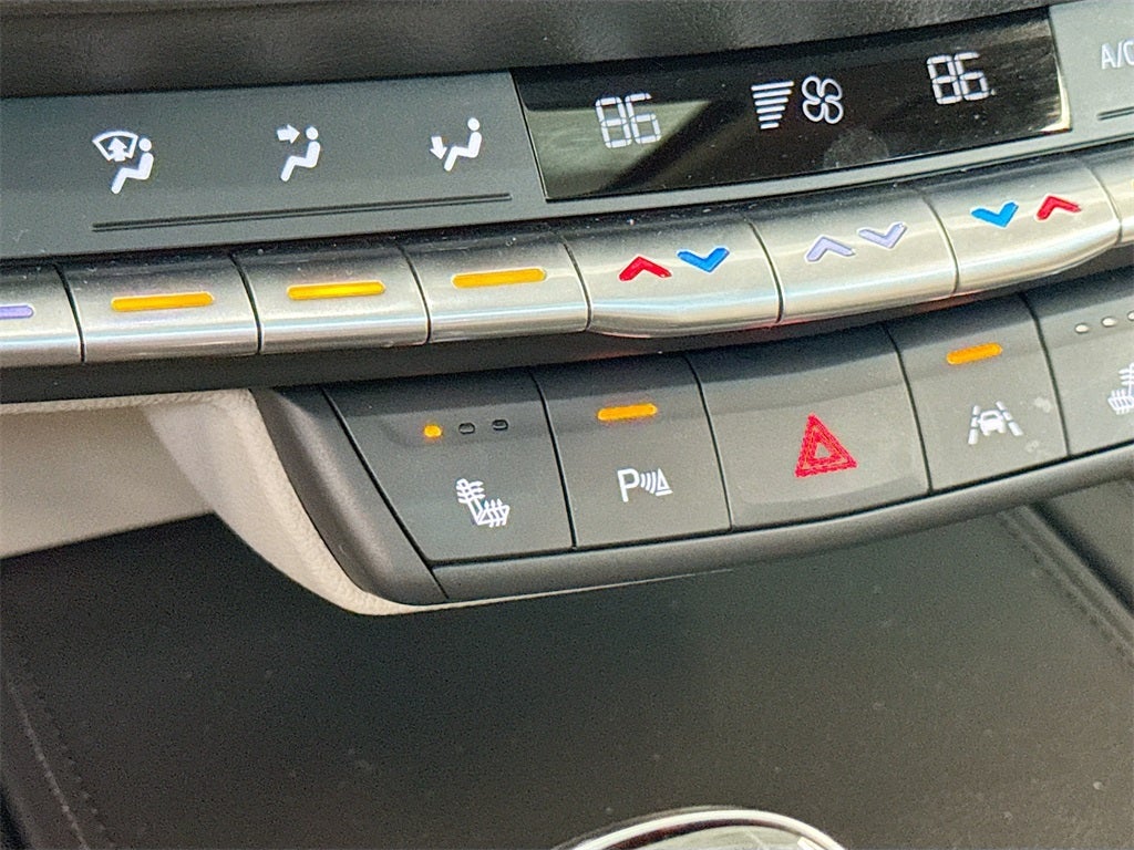 2023 Cadillac XT4 Luxury