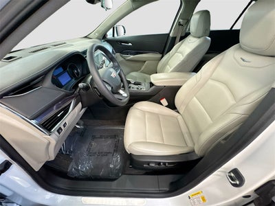 2023 Cadillac XT4 Luxury