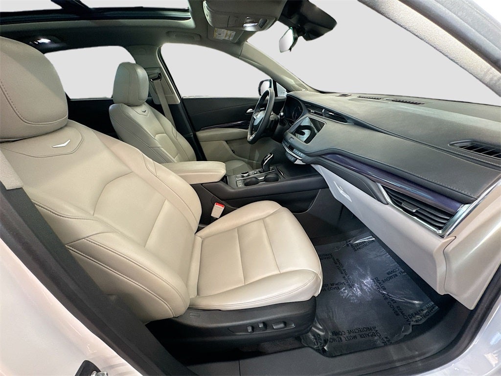 2023 Cadillac XT4 Luxury
