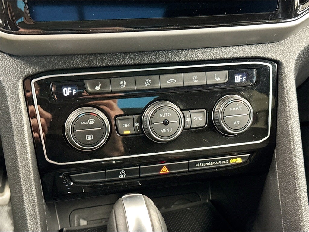 2023 Volkswagen Atlas Cross Sport 3.6L V6 SEL Premium R-Line