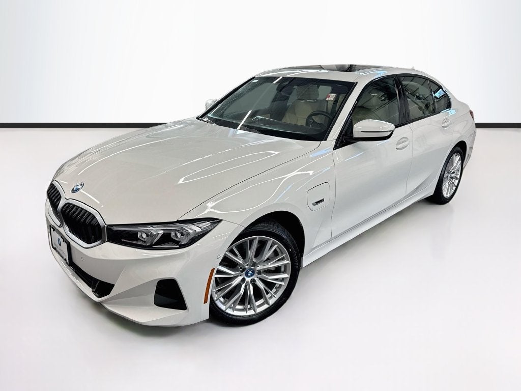 2023 BMW 3 Series 330e