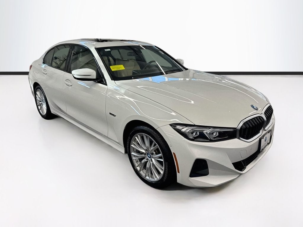2023 BMW 330e xDrive 330e xDrive