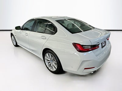 2023 BMW 330e xDrive 330e xDrive