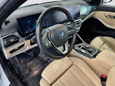 2023 BMW 330e xDrive 330e xDrive