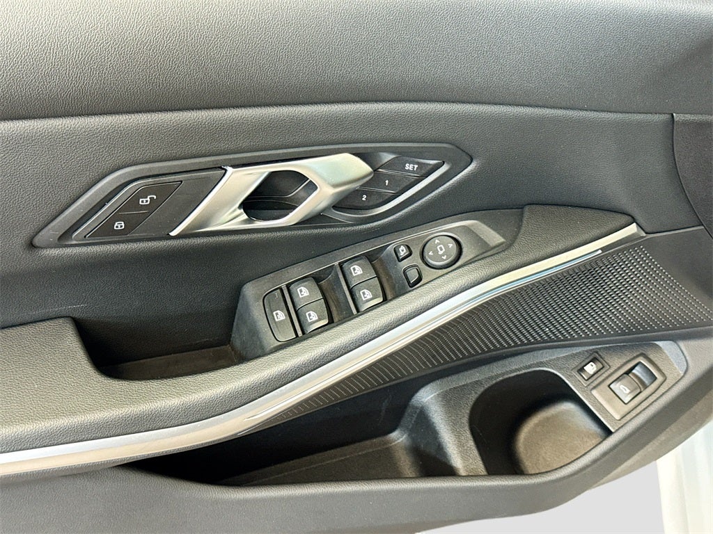 2024 BMW 3 Series 330e xDrive