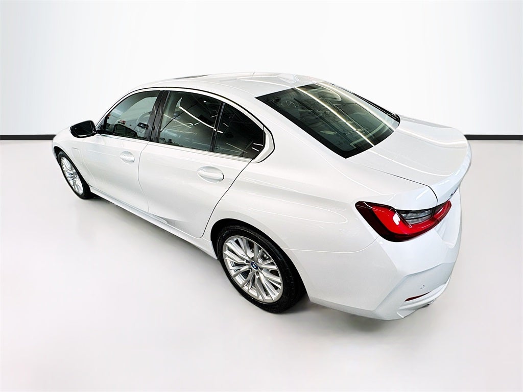 2024 BMW 3 Series 330e xDrive
