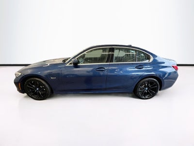 2022 BMW 330e xDrive 330e xDrive