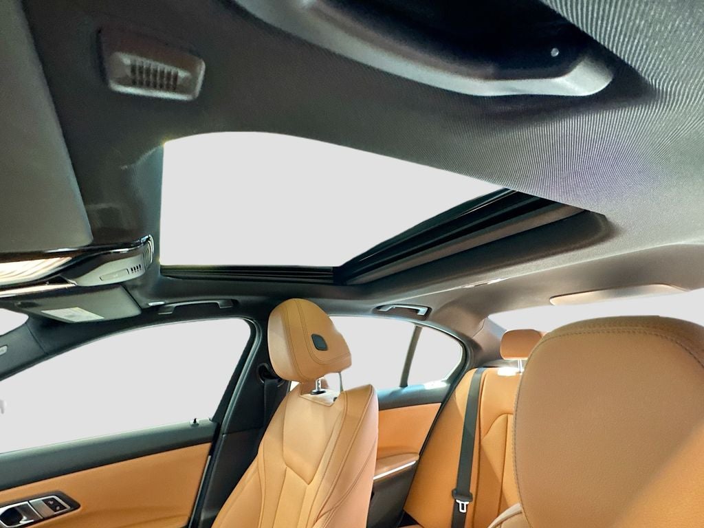 2022 BMW 330i xDrive 330i xDrive