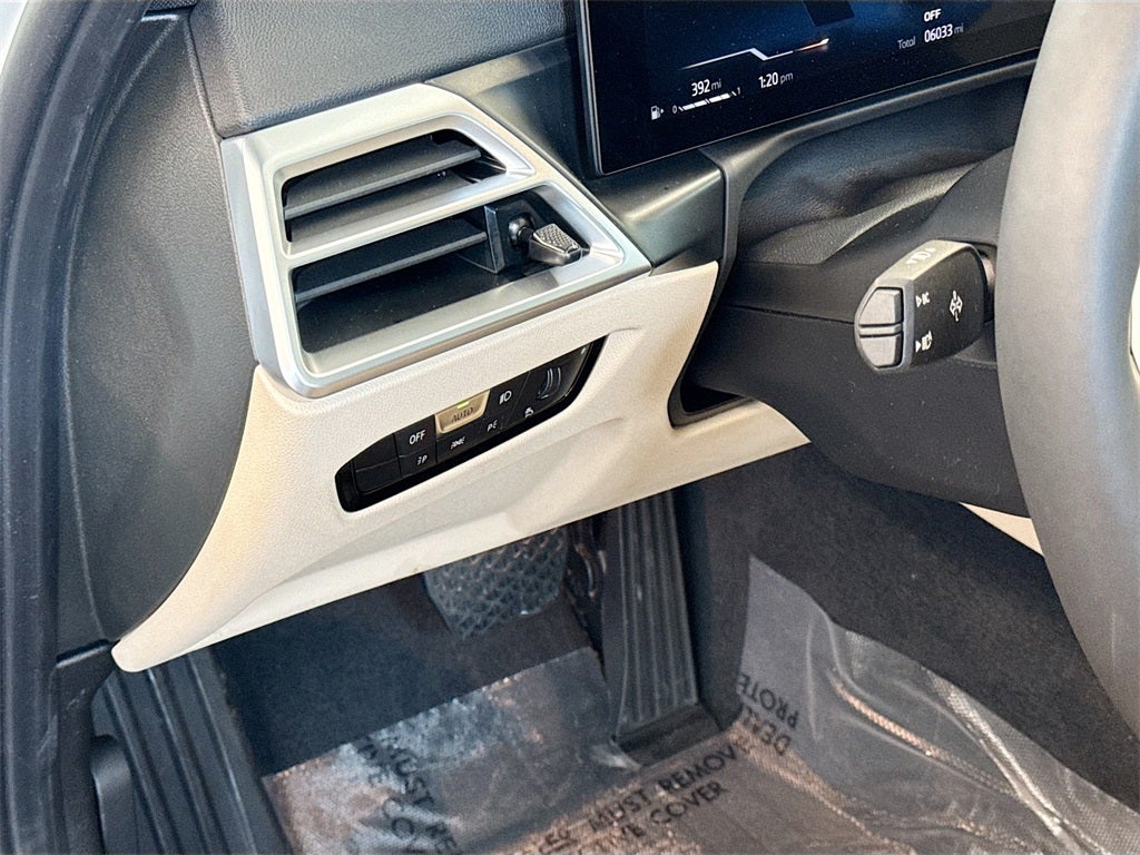 2025 BMW 330i xDrive 330i xDrive