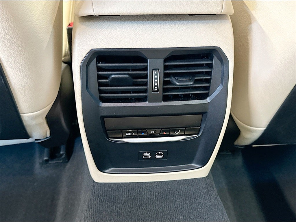 2025 BMW 330i xDrive 330i xDrive