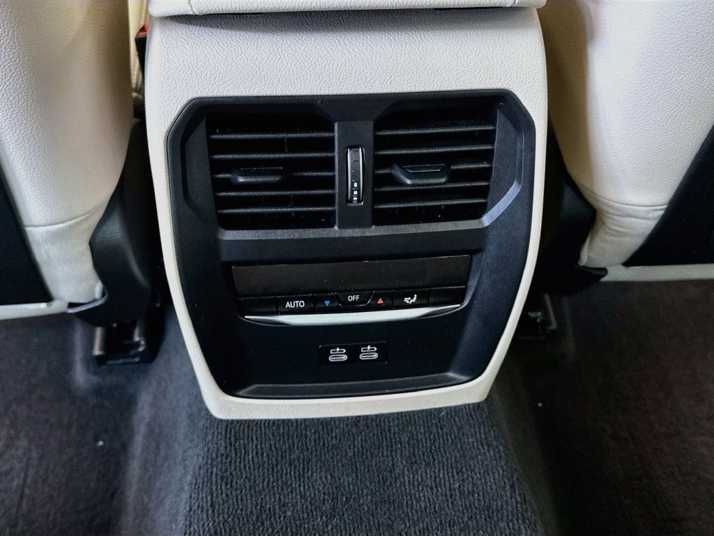 2023 BMW 330i xDrive 330i xDrive