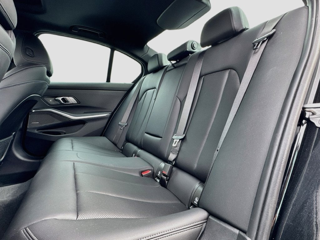 2023 BMW 3 Series 330i xDrive