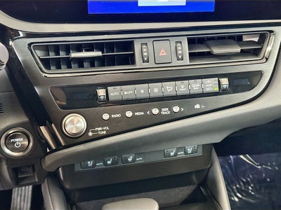 2025 Lexus ES 300h