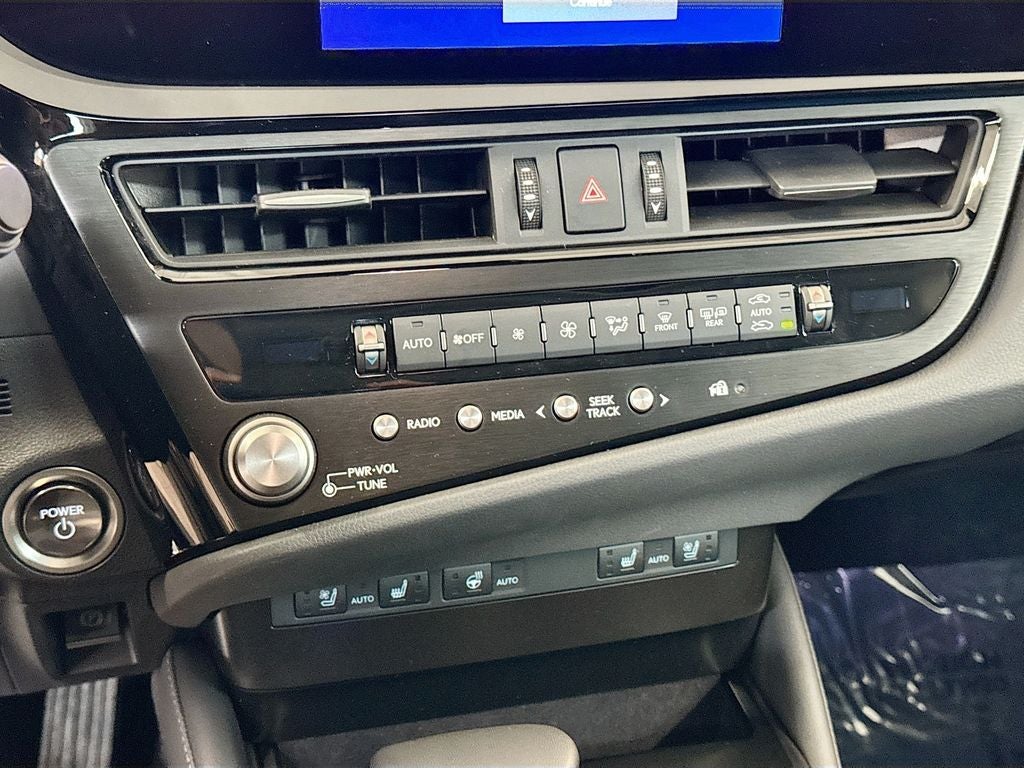 2025 Lexus ES 300h