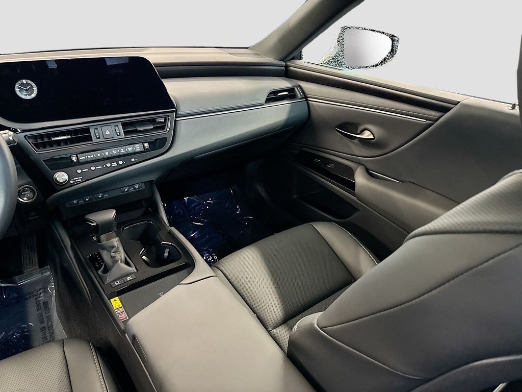 2025 Lexus ES 300h