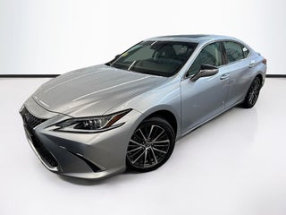 2025 Lexus ES 300h