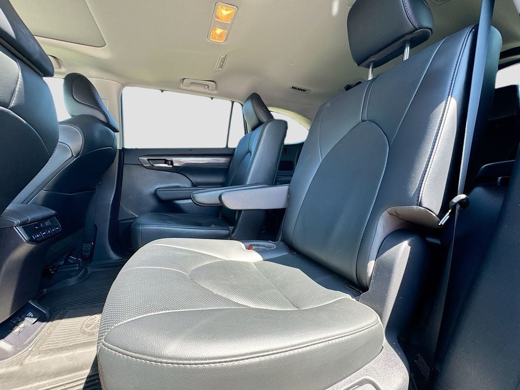2021 Toyota Highlander Hybrid Limited