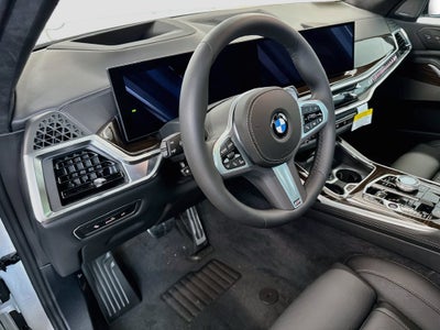 2027 BMW X7 Base