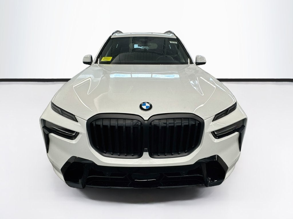 2027 BMW X7 Base