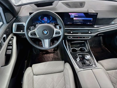 2025 BMW X7 xDrive40i