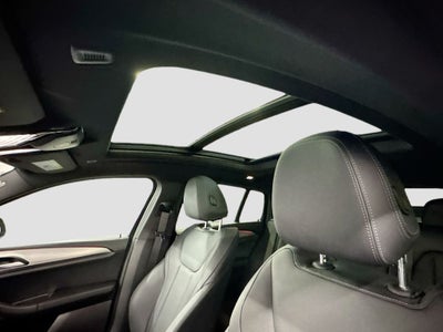 2025 BMW X4 xDrive30i