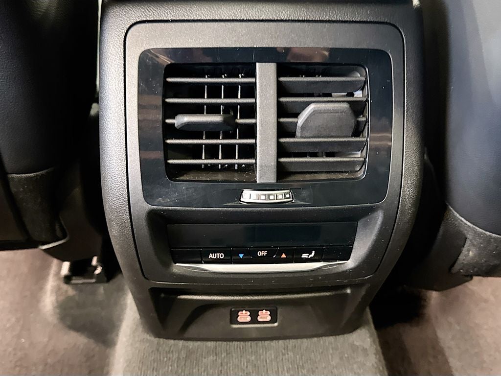 2025 BMW X4 xDrive30i