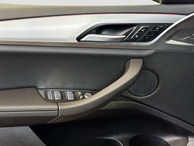 2025 BMW X4 xDrive30i
