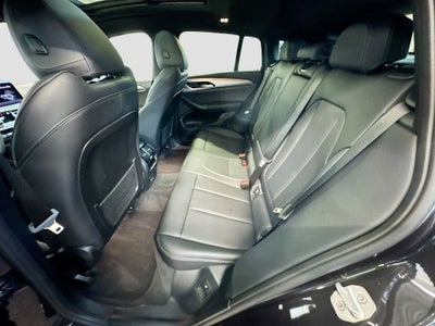 2025 BMW X4 xDrive30i