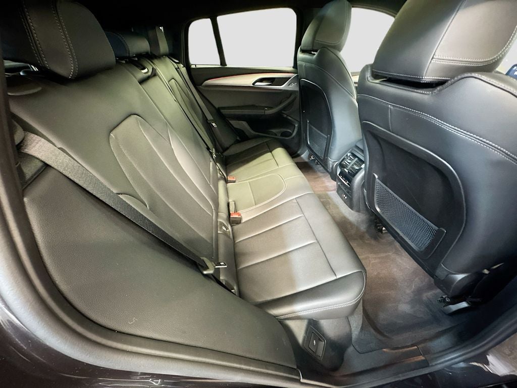 2025 BMW X4 xDrive30i