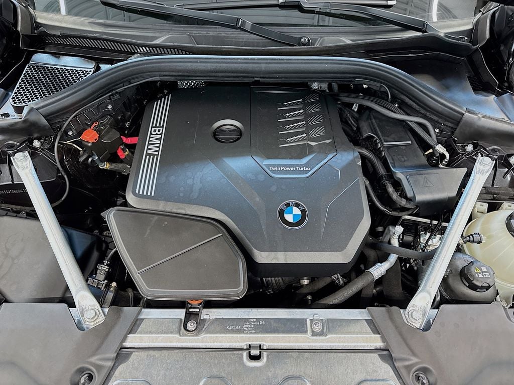 2025 BMW X4 xDrive30i