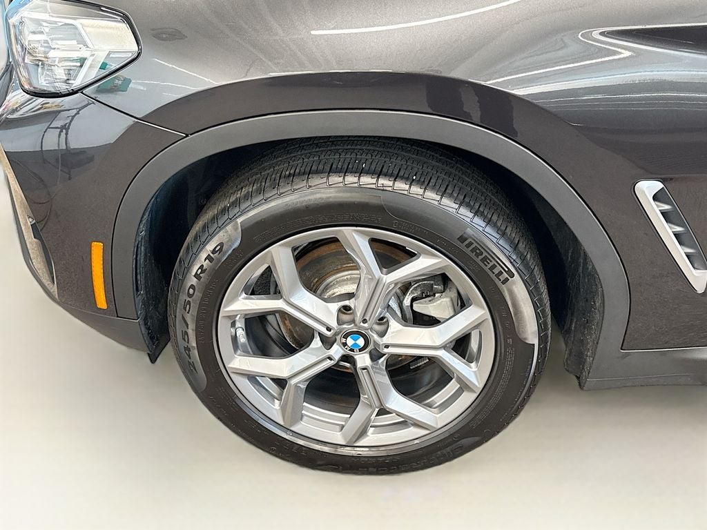 2025 BMW X4 xDrive30i