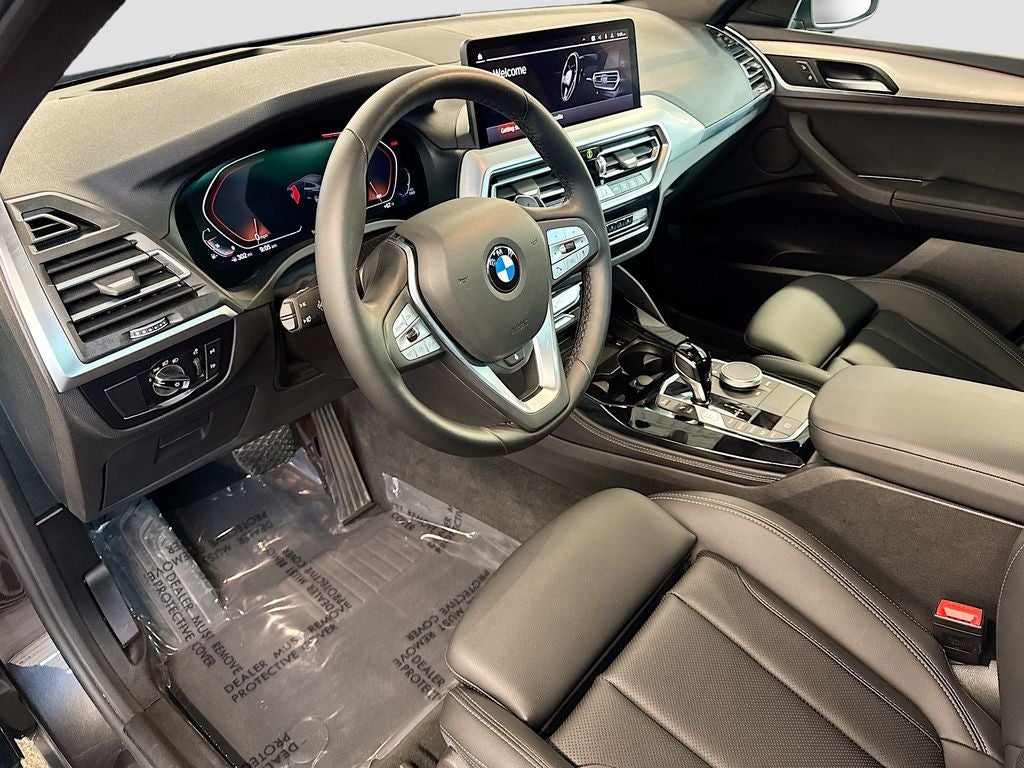 2025 BMW X4 xDrive30i