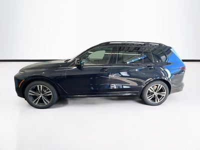 2027 BMW X7 M60i