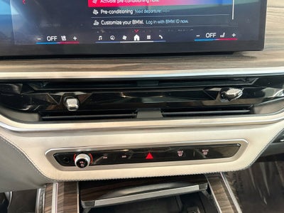 2024 BMW X7 M60i