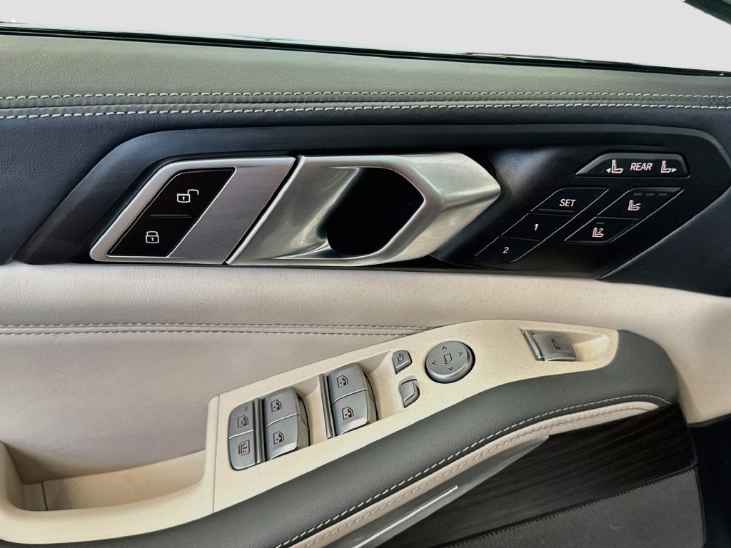 2024 BMW X7 M60i