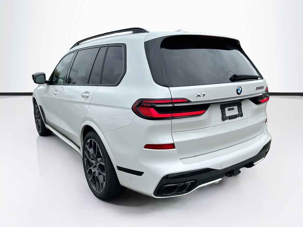 2024 BMW X7 M60i