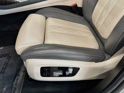 2024 BMW X7 M60i