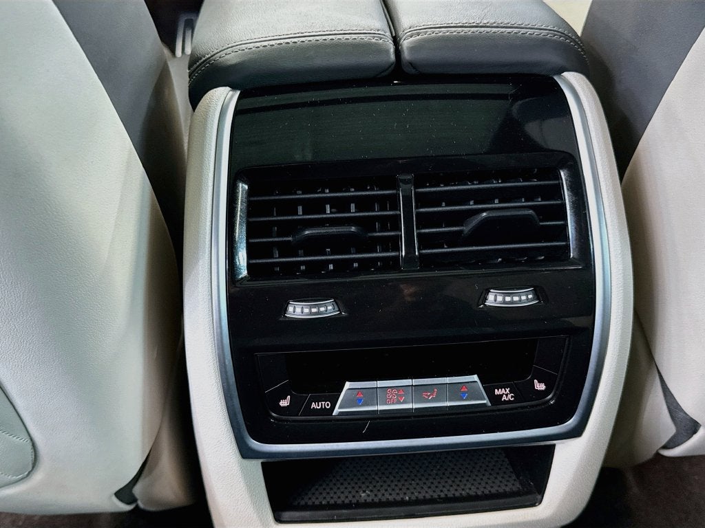 2024 BMW X7 M60i
