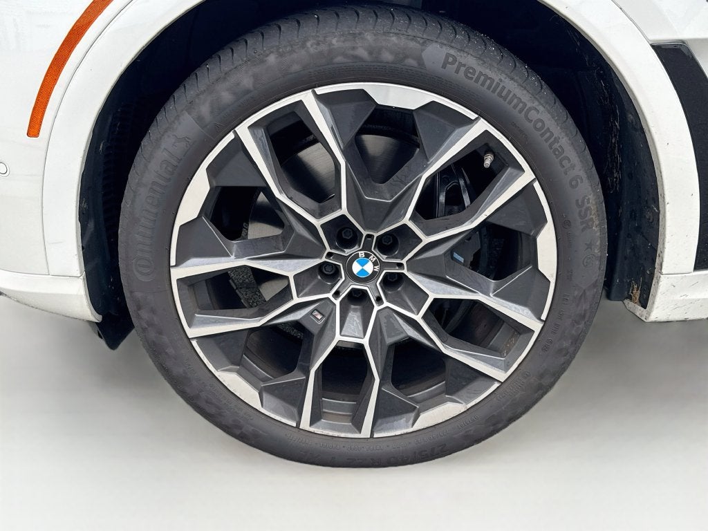 2024 BMW X7 M60i