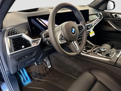 2027 BMW X7 M60i
