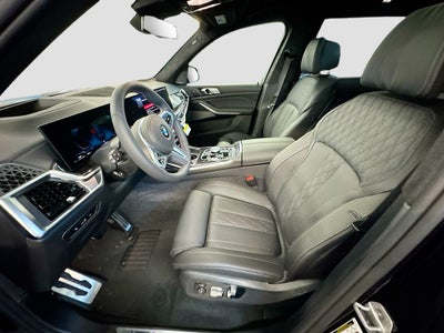2027 BMW X7 M60i