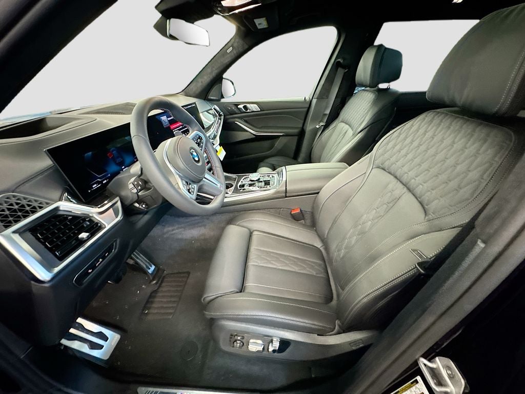 2027 BMW X7 M60i