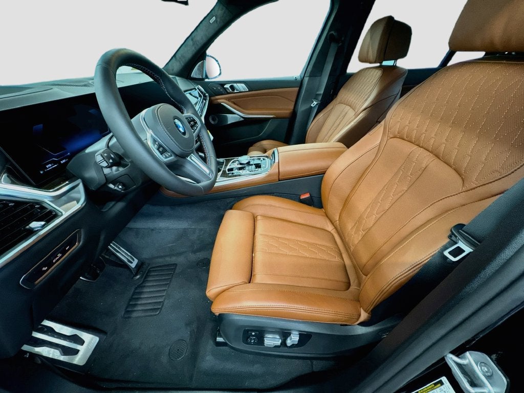 2027 BMW X7 M60i