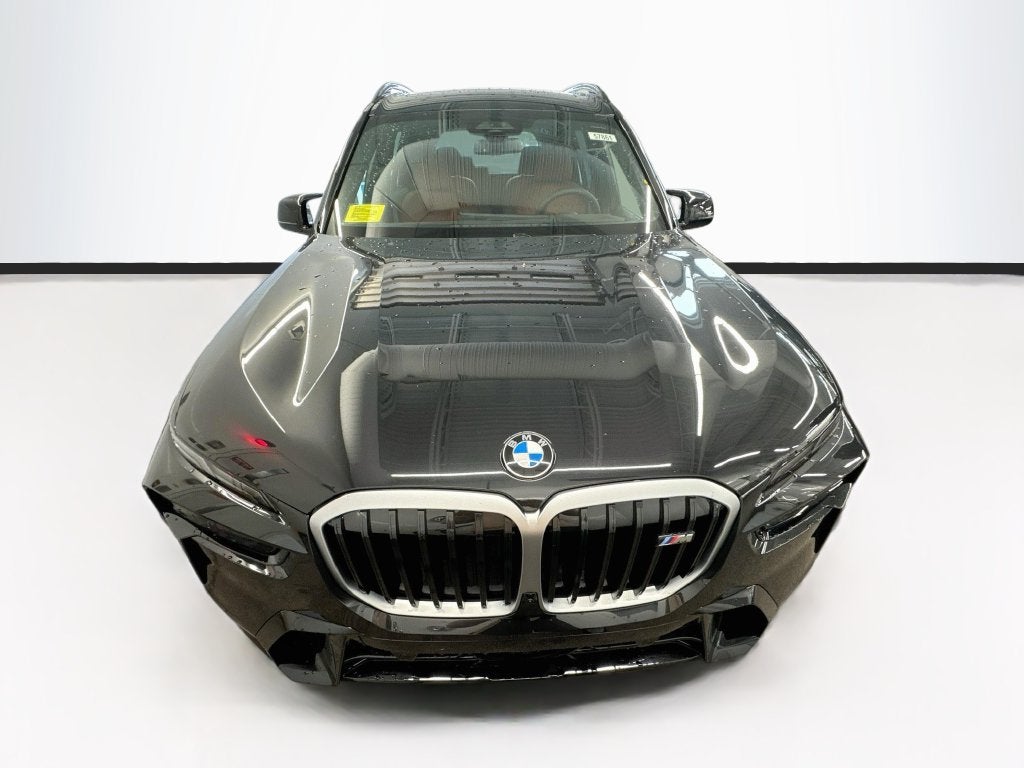 2027 BMW X7 M60i