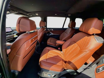 2027 BMW X7 M60i