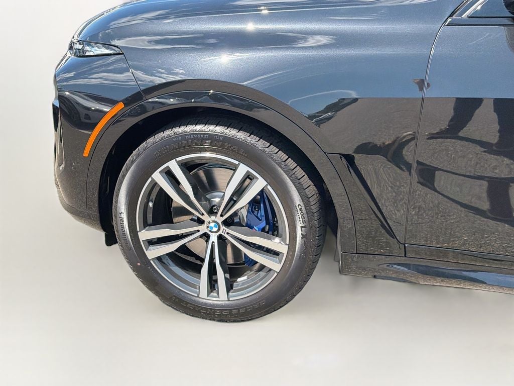 2027 BMW X7 M60i